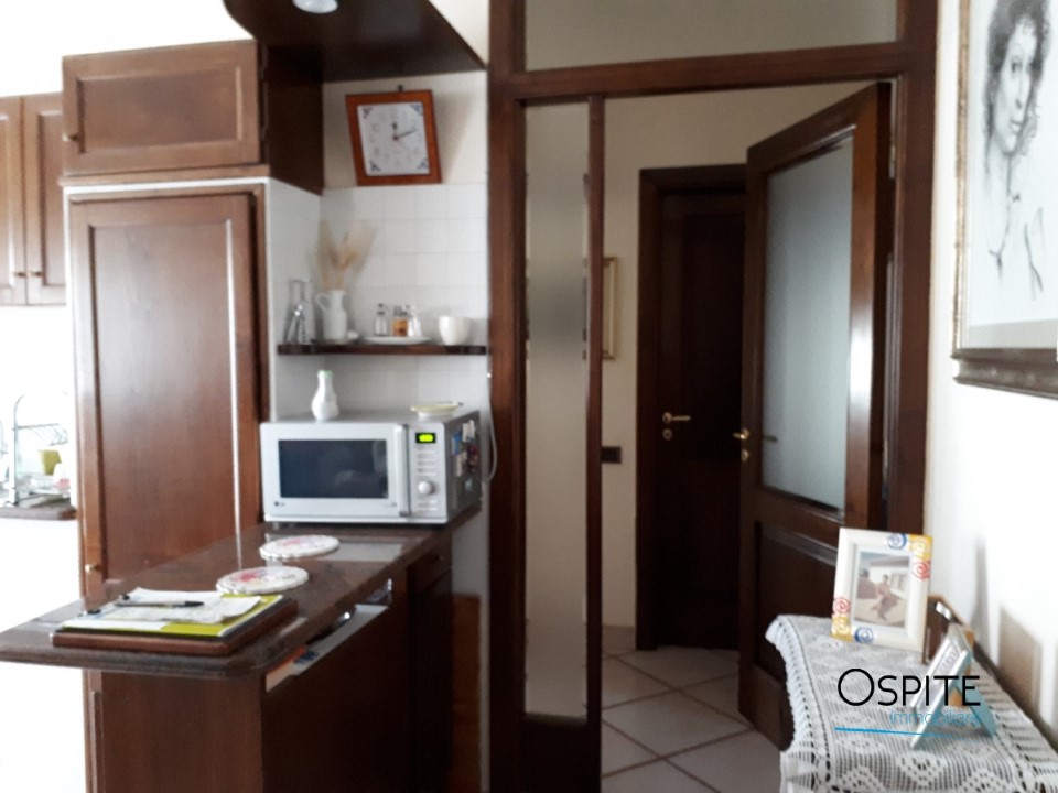 Appartamento NAPOLI affitto  Napoli  Ospite Immobiliare
