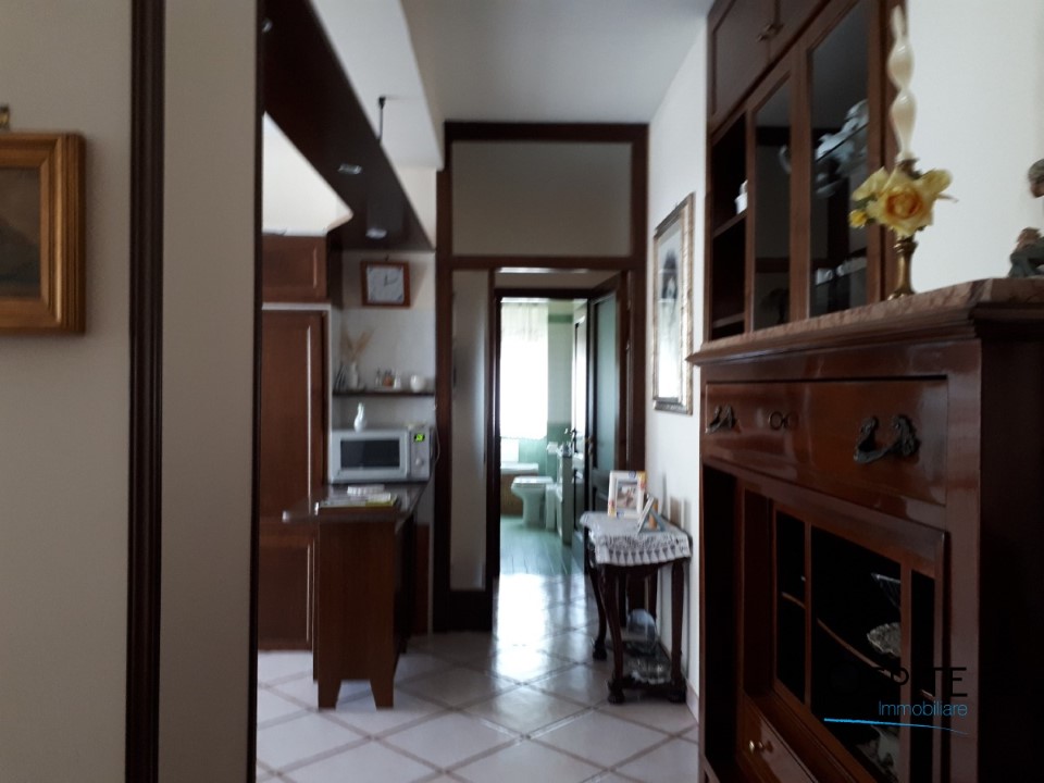 Appartamento NAPOLI affitto  Napoli  Ospite Immobiliare