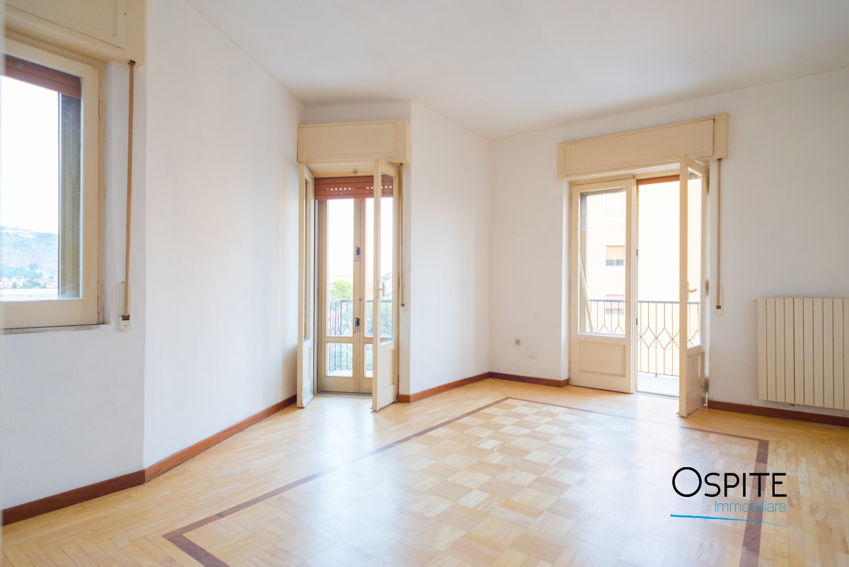 Appartamento NAPOLI affitto  Napoli  Ospite Immobiliare