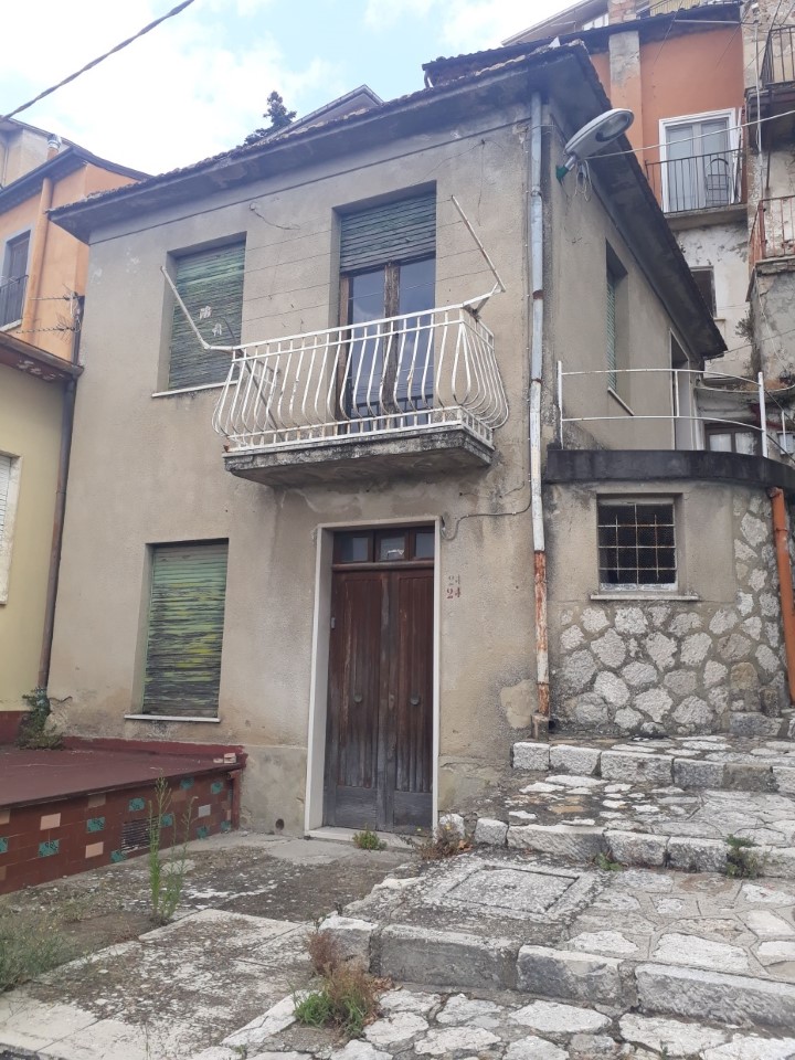 casa indipendente in vendita ad Ariano Irpino